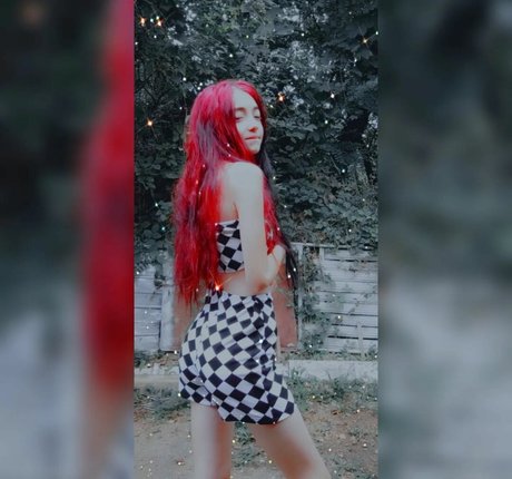 alymaria18 topless onlyfans