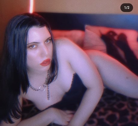 renydawnxxx onlyfans striptease