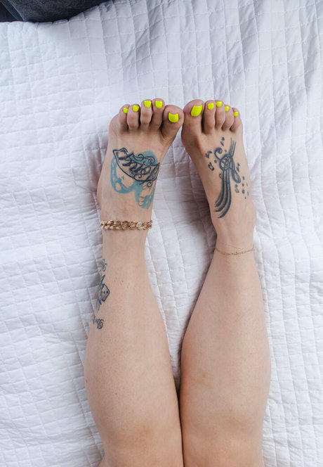 servingfet ass onlyfans