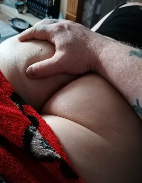 dirtycougar feet onlyfans