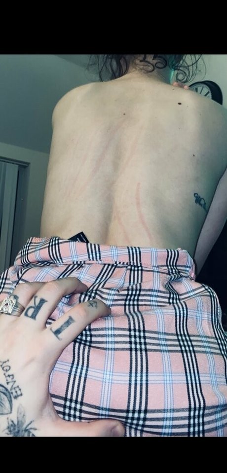 Abbie Haggar onlyfans leak ass