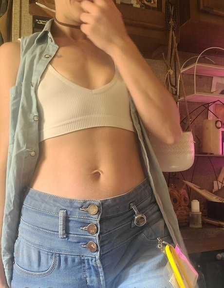 snaggletoothcostumes onlyfans public photos