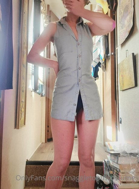 snaggletoothcostumes naked onlyfans pics