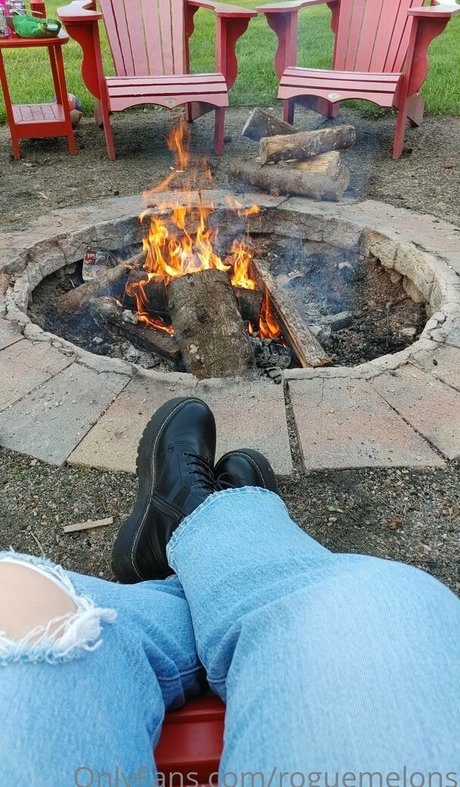 roguemelons only fans photos