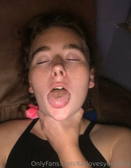 katlovesyou6754 onlyfans strip