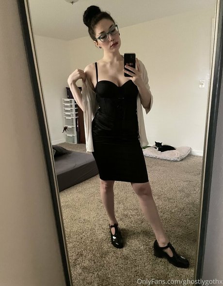 ghostlygothx onlyfans leaks naked