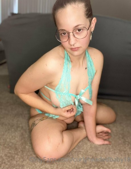 curlyheadedbaby18 onlyfans leak naked
