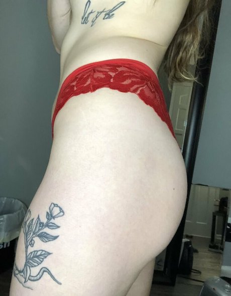 lucyshilohcam only fans nudes