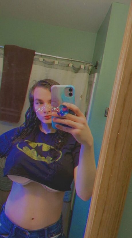 kylieaegis onlyfans leajs