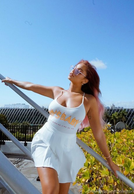 toningtori onlyfans leaked