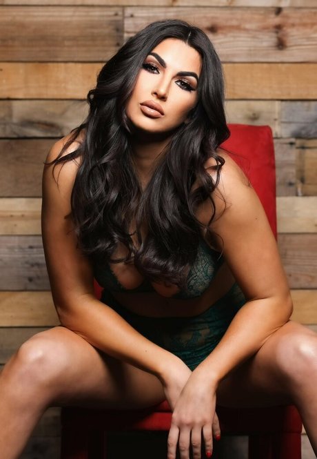 Billie Kay onlyfans model images