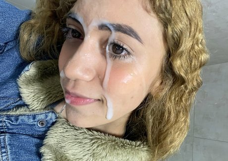 artemiscarmona boobs onlyfans