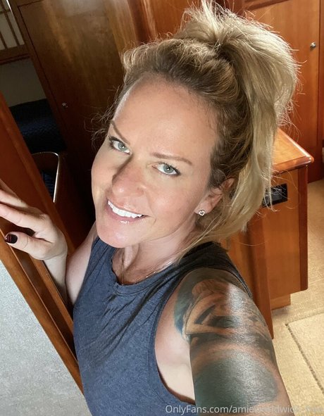 amieworldwide free only fans