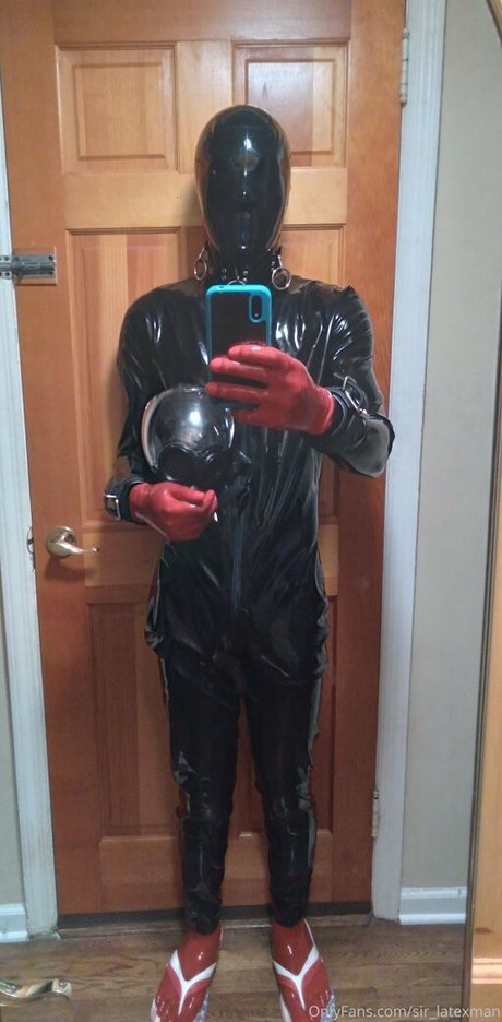 sir latexman tits onlyfans