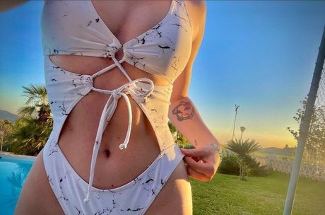 solo pussy onlyfans hot porn self-portrait