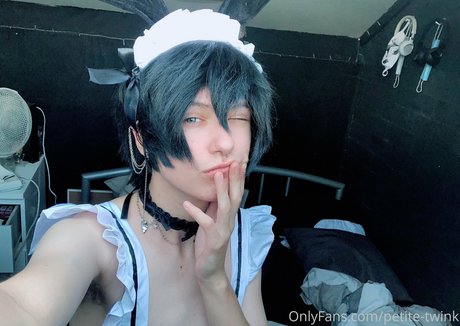 petite twink onlyfans leaked porn