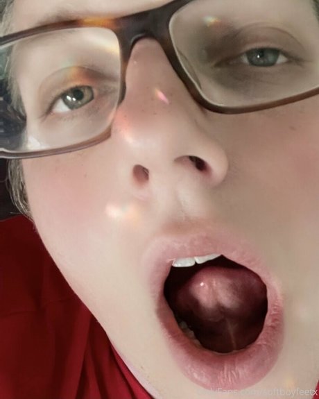 softboyfeetx only fans nudes