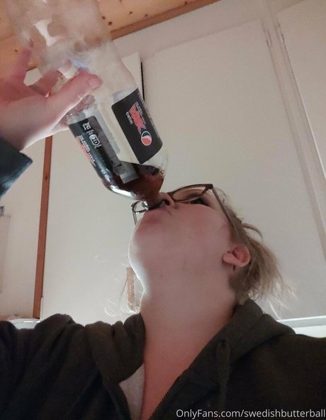 swedishbutterball onlyfans pics