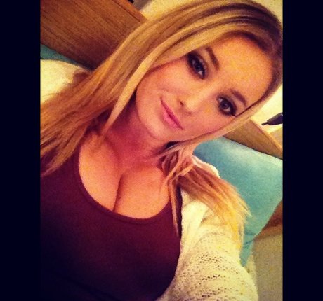 itssbriibitchh onlyfans pics