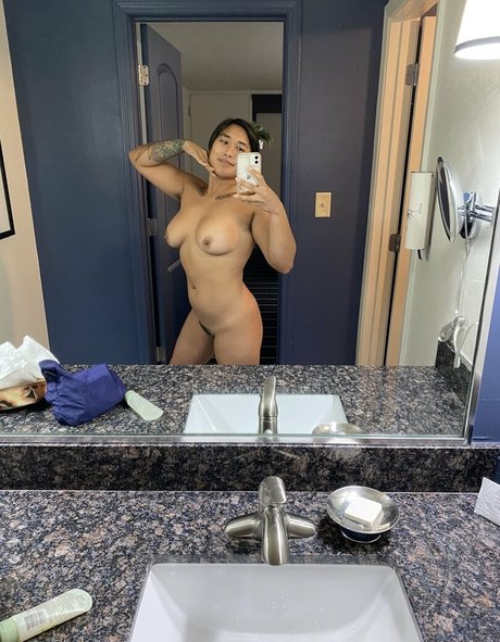 lovemialittle onlyfans porn nude