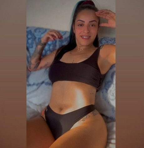 Camila Effori onlyfans post