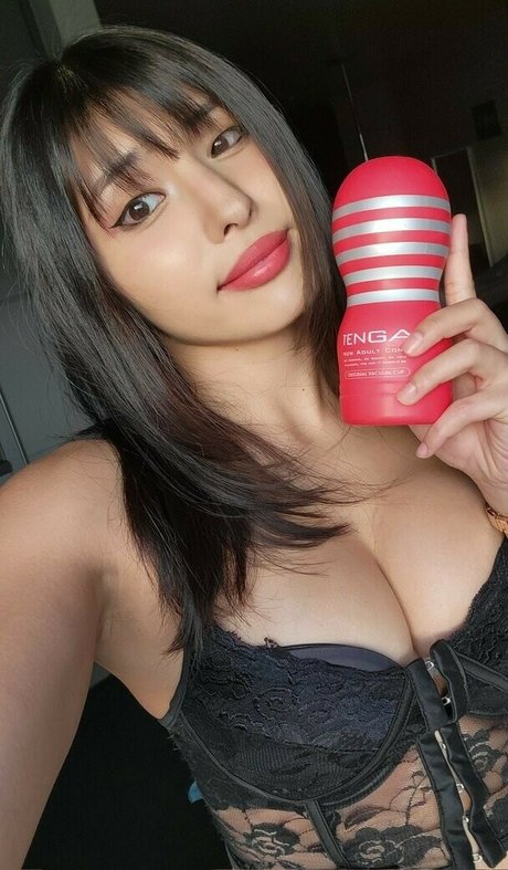 Meowko Meowkolol onlyfans creator