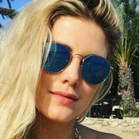 Ashley Louise James leaked porn onlyfans