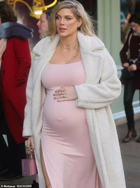 Ashley Louise James leaked onlyfans