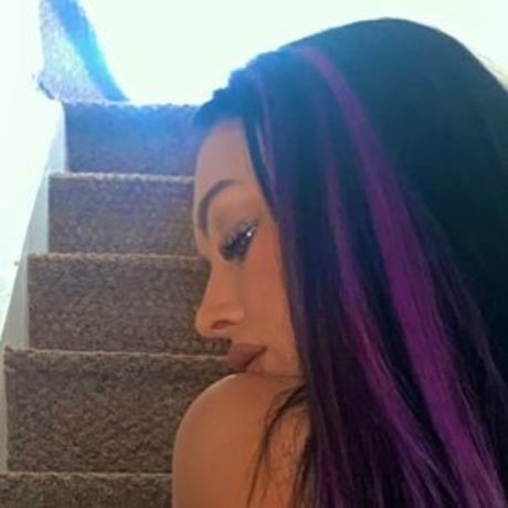 emilypaigexx onlyfans model images