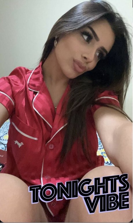 Celina Sharma only fans pic