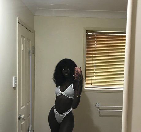 Anyang Deng onlyfans porn nude