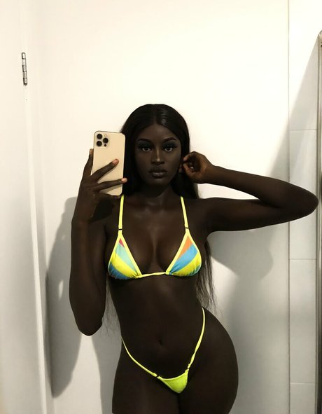 Anyang Deng onlyfans leaks nude