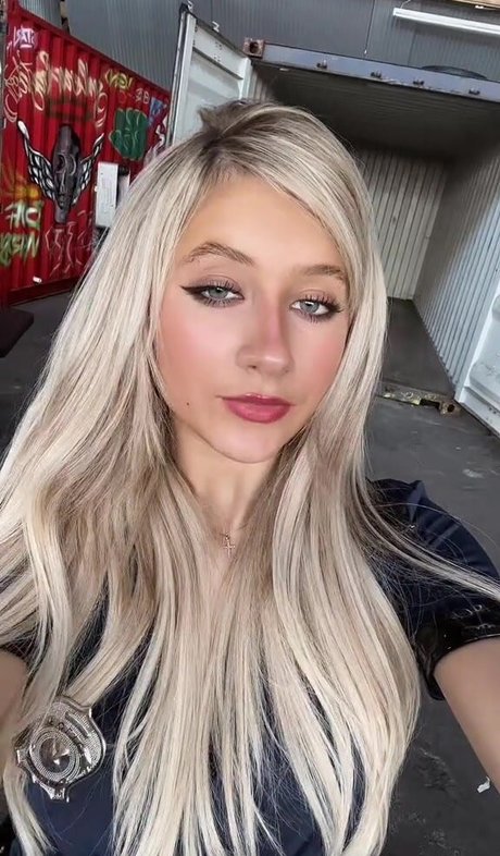 Mel Hock onlyfans naked pics