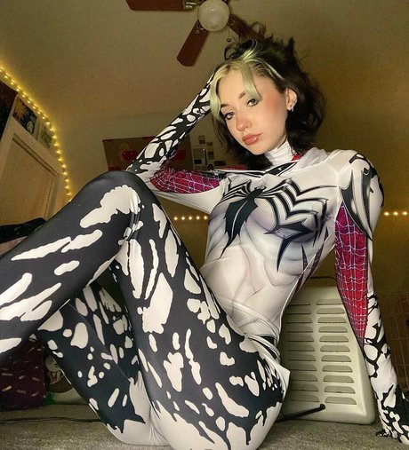 Charley Grayyy onlyfans leakes