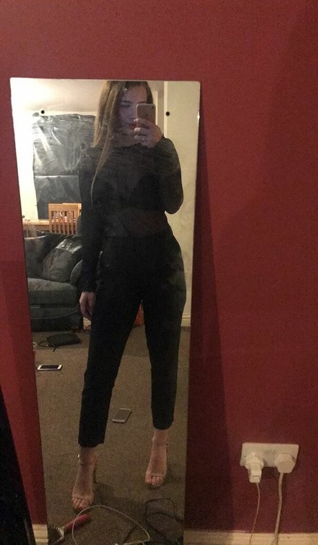 Chloe Carter onlyfans nude pics