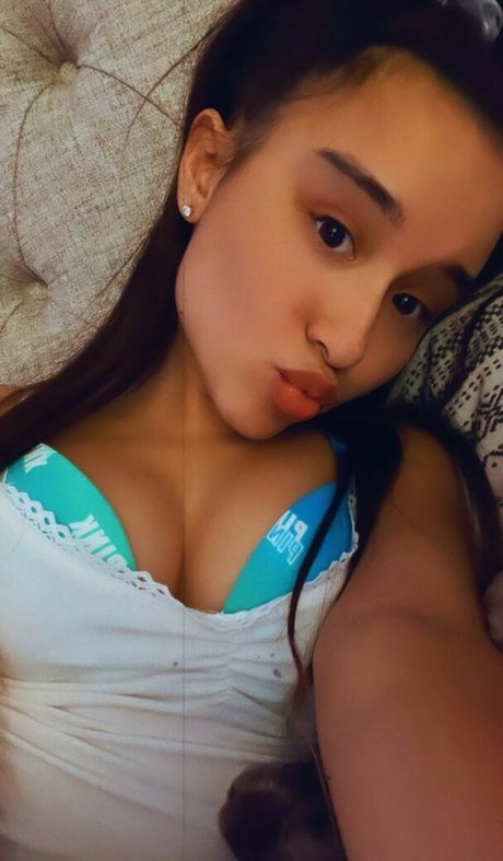 Alahna Ly leaked onlyfans.