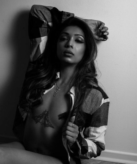 Rubi Satha onlyfans pics