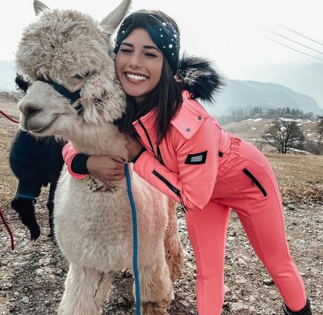 asian thick onlyfans hot nude portrait