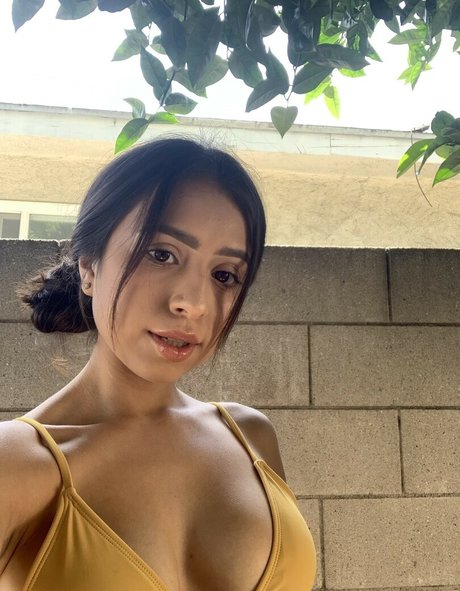 Unique Palacios ass onlyfans