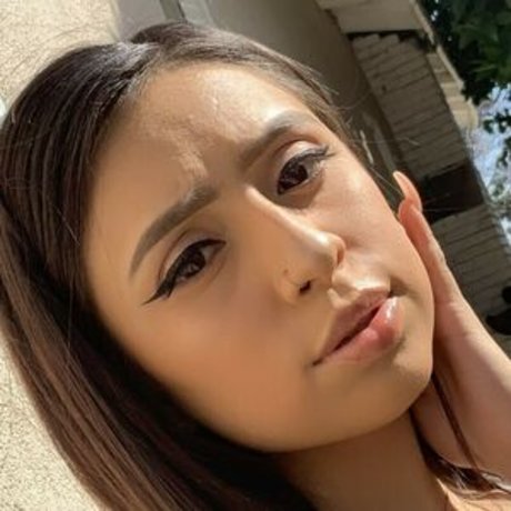 Unique Palacios onlyfans leaked photos