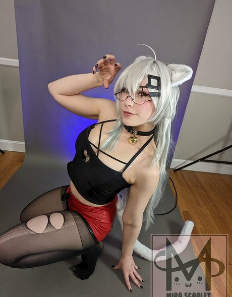 Mira Scarlet onlyfans leakes