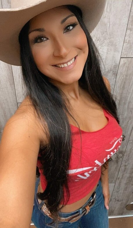 AbitSavage tits onlyfans