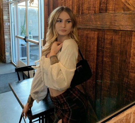 Samantha Michale onlyfans pictures