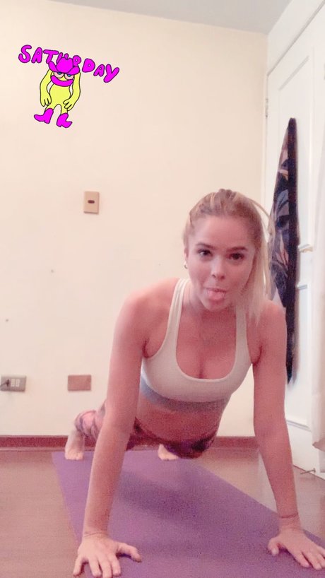 Inna Moll onlyfans leake