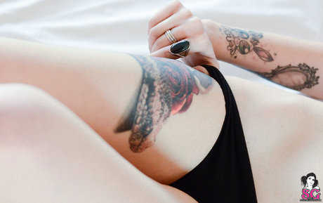 Ellie Alien ASMR onlyfans post