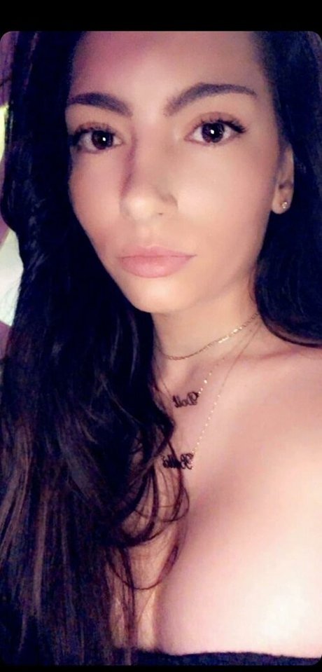 Bella s Toy Chest porn onlyfans