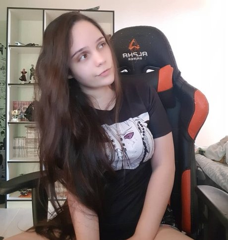 Laysa Meroto onlyfans nide