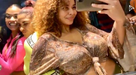 Crystal Westbrooks onlyfans nude pics