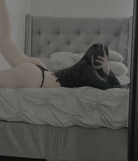 leather leggings onlyfans nudes picture