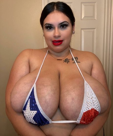 Cremita naked onlyfans pics